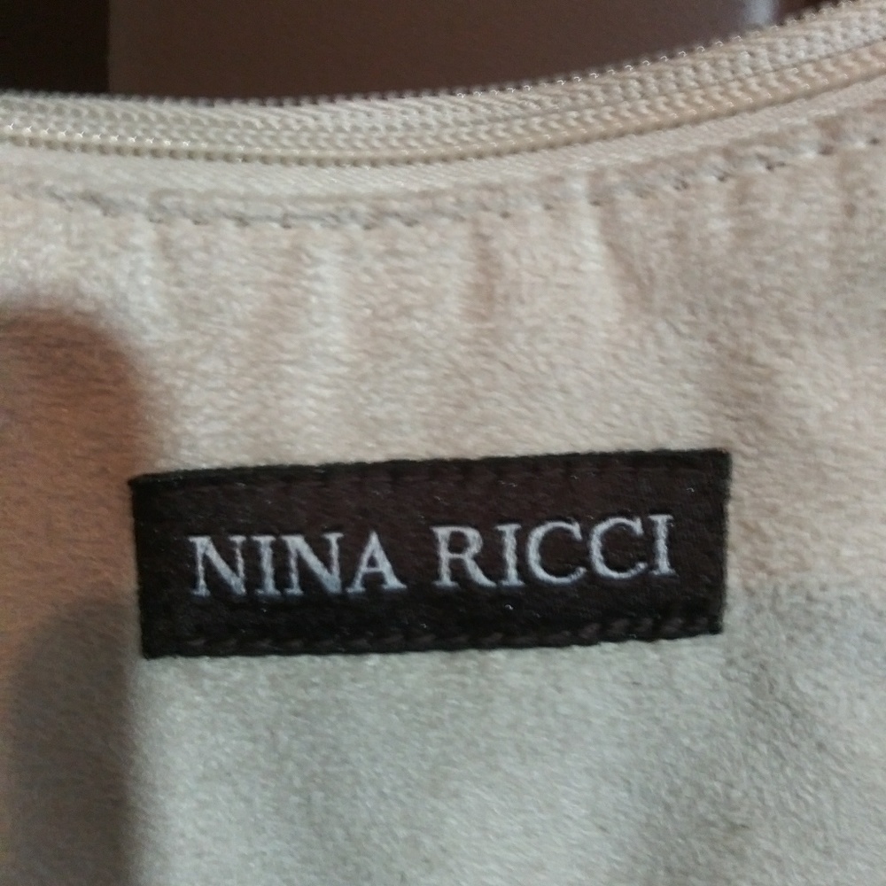 Nina Ricci - Picture 2 of 2